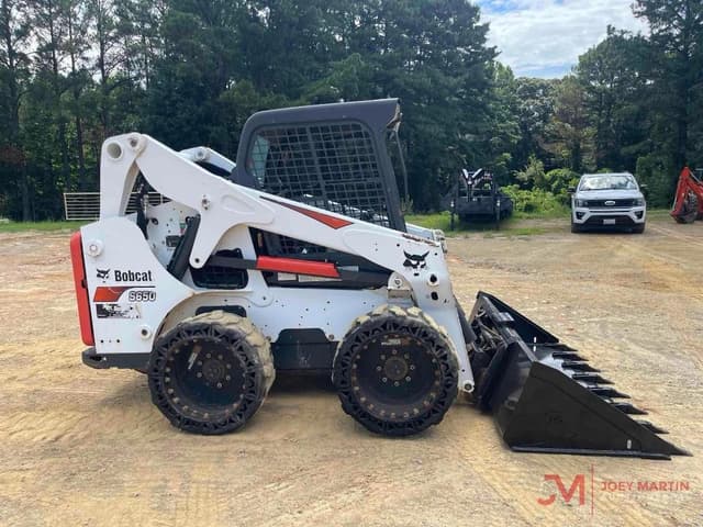 Image of Bobcat S650 equipment image 1