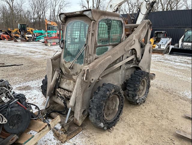 Image of Bobcat S740 equipment image 2