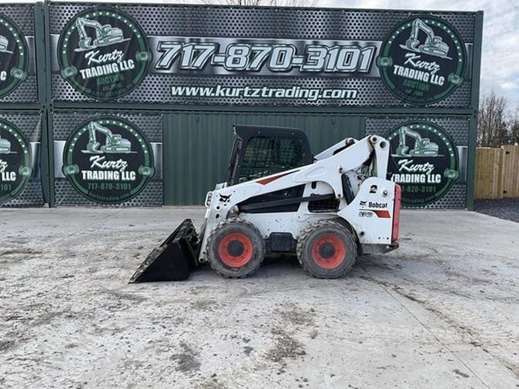 2017 Bobcat S740 Equipment Image0