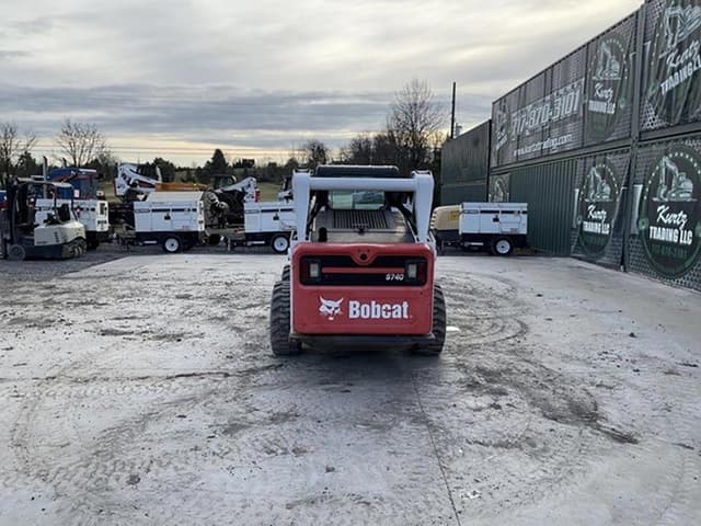 Image of Bobcat S740 equipment image 2