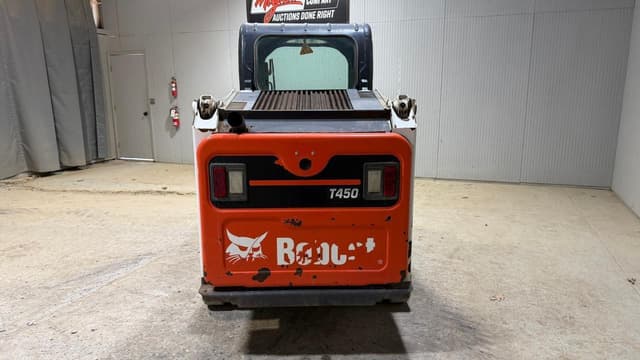 Image of Bobcat T450 equipment image 3