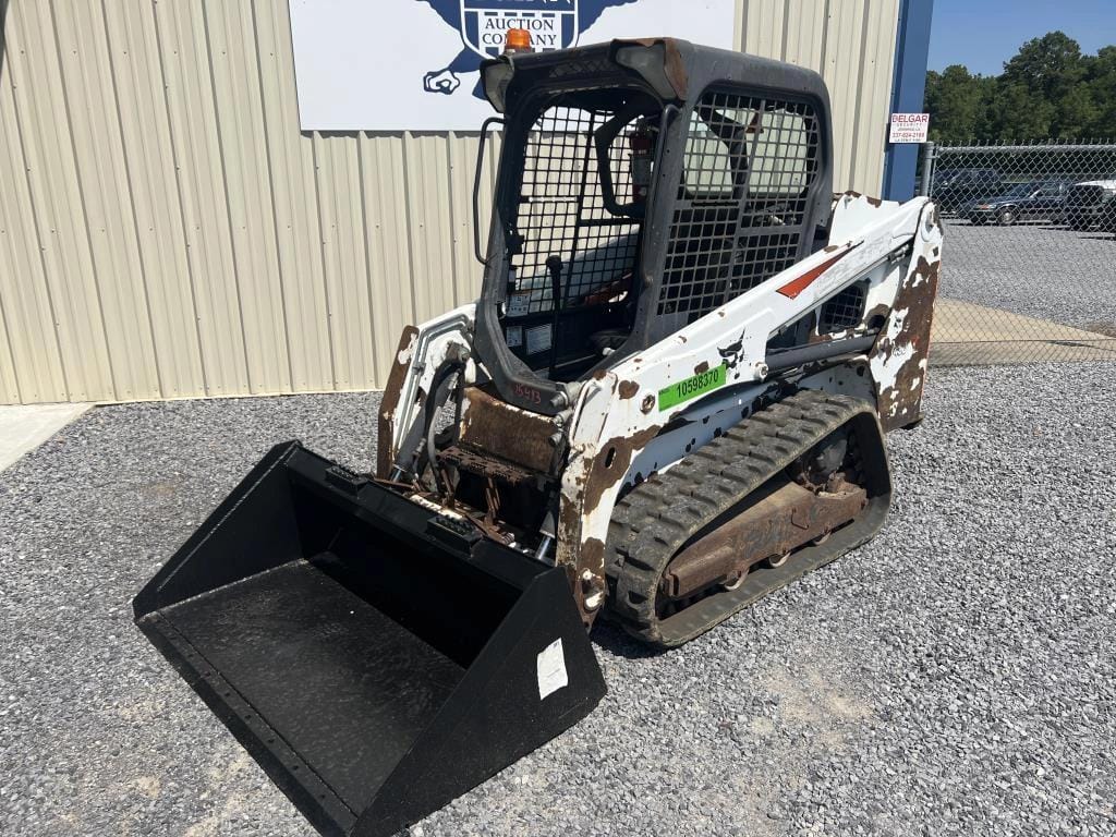 Main image Bobcat T450