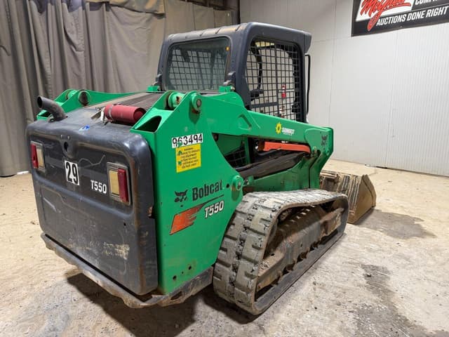 Image of Bobcat T550 equipment image 4
