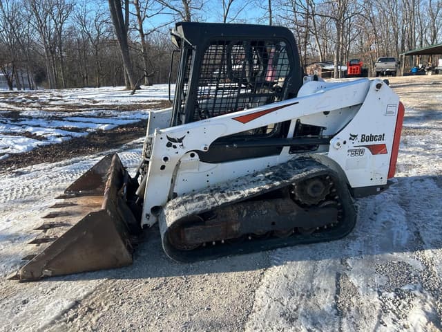 Image of Bobcat T550 equipment image 3