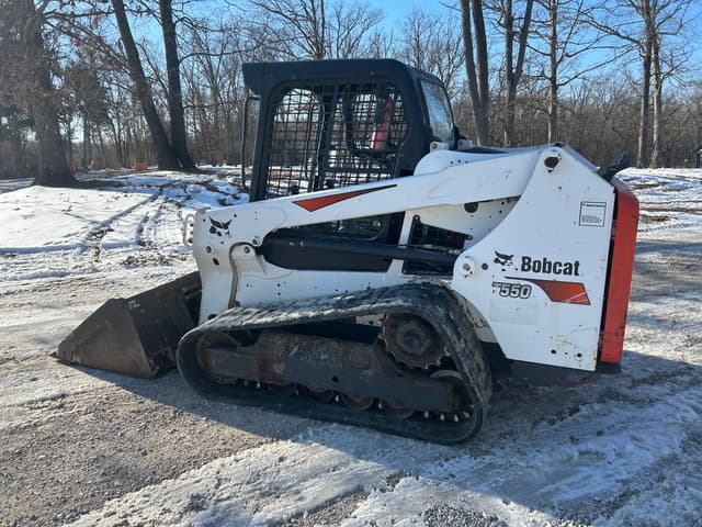 Image of Bobcat T550 equipment image 4