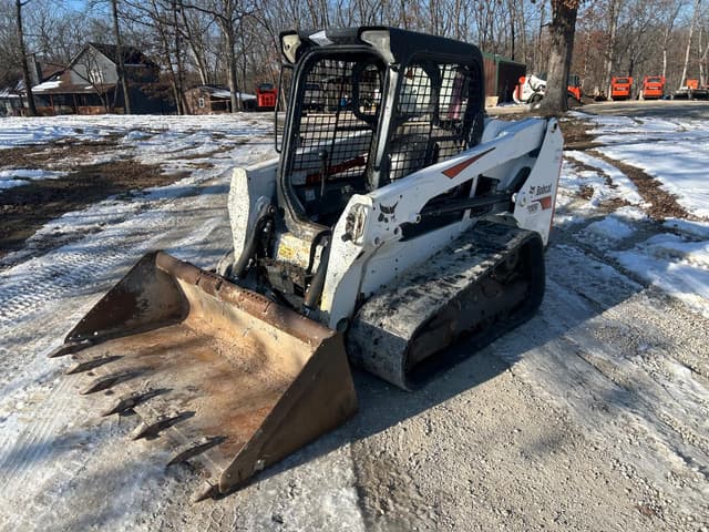 Image of Bobcat T550 equipment image 1