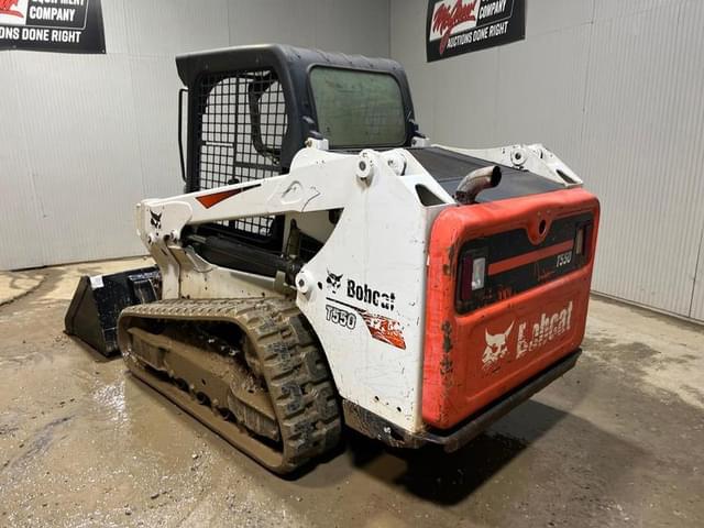 Image of Bobcat T550 equipment image 2