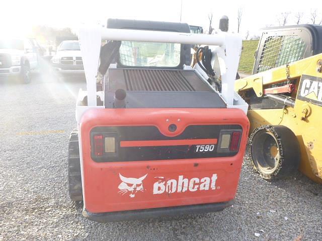 Image of Bobcat T590 equipment image 2