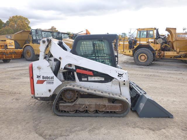 Image of Bobcat T590 equipment image 2