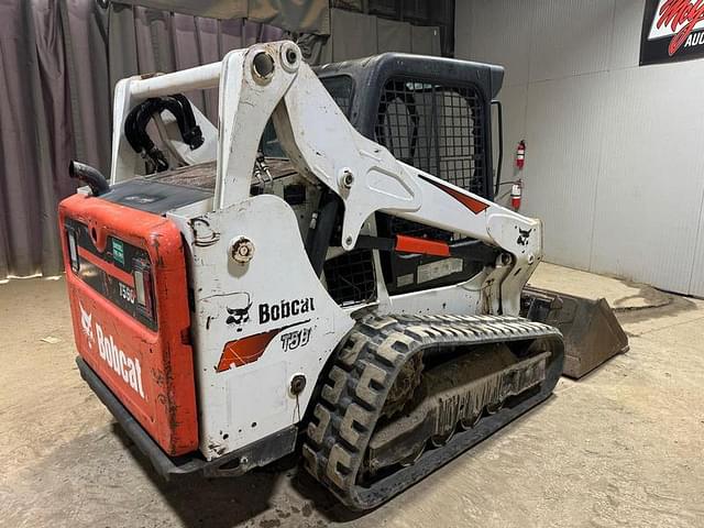 Image of Bobcat T590 equipment image 4