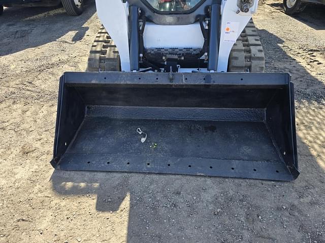 Image of Bobcat B950 equipment image 2