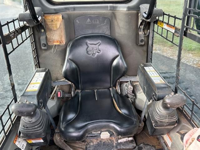 Image of Bobcat T595 equipment image 2