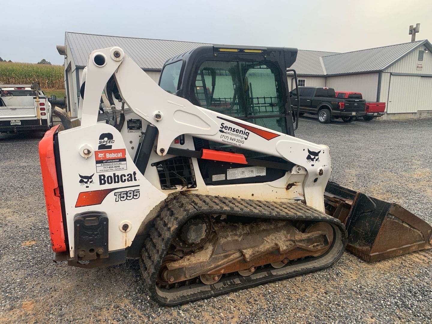 2017 Bobcat T595 Equipment Image0