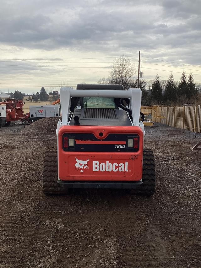 Image of Bobcat T650 equipment image 3