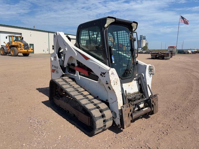 Image of Bobcat T650 equipment image 2
