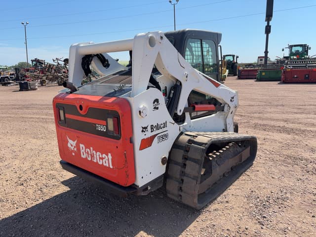Image of Bobcat T650 equipment image 4