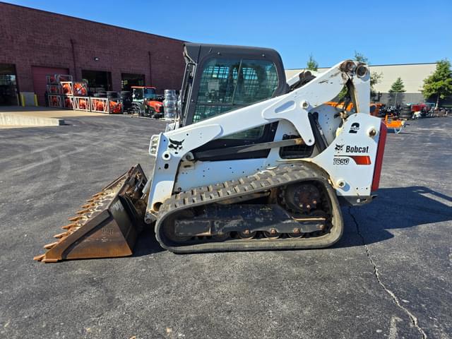 Image of Bobcat T650 equipment image 4
