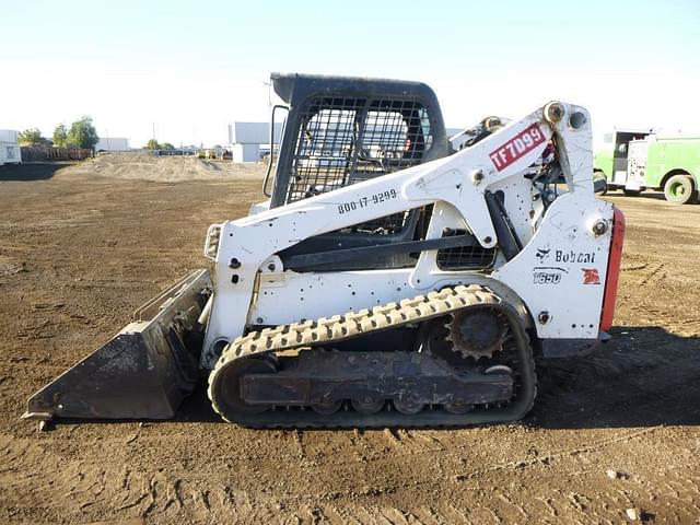 Image of Bobcat T650 equipment image 4