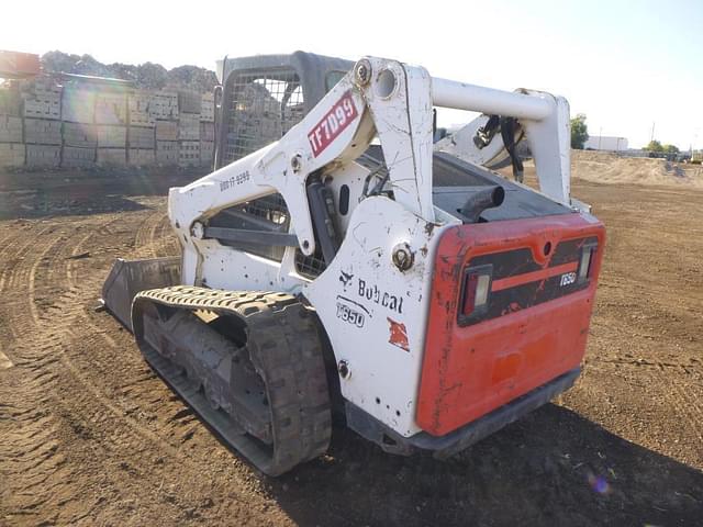 Image of Bobcat T650 equipment image 3