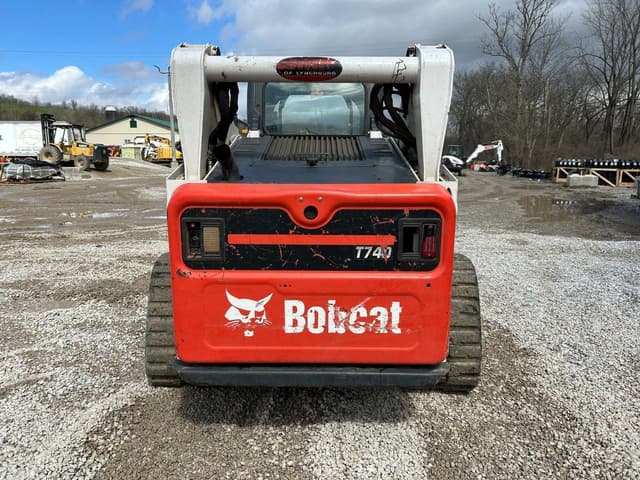 Image of Bobcat T740 equipment image 2