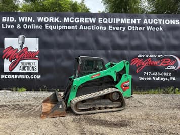 Main image Bobcat T740