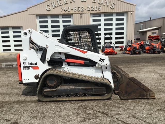 Image of Bobcat T740 equipment image 2