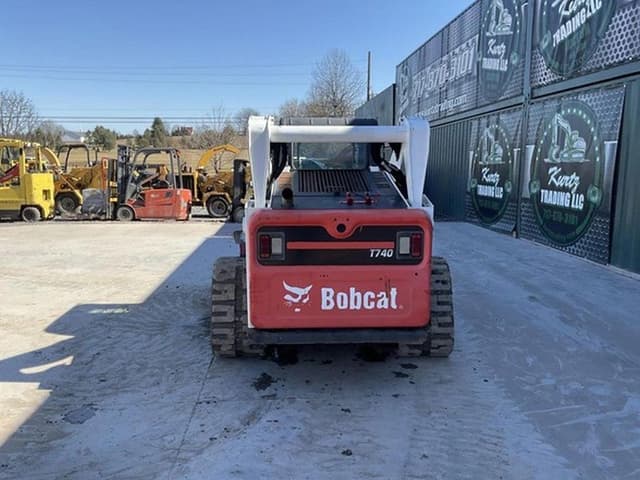 Image of Bobcat T740 equipment image 2