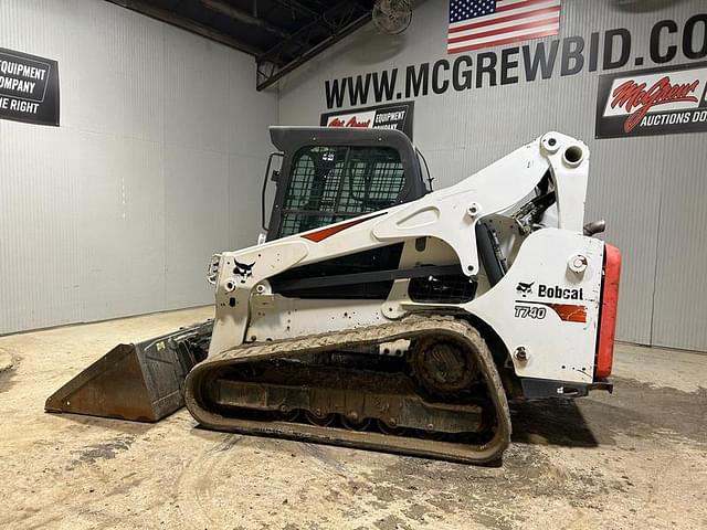 Image of Bobcat T740 equipment image 1