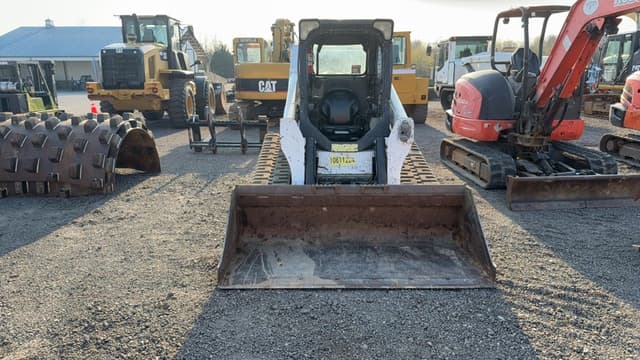 Image of Bobcat T740 equipment image 1