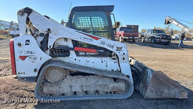 Image of Bobcat T740 equipment image 3