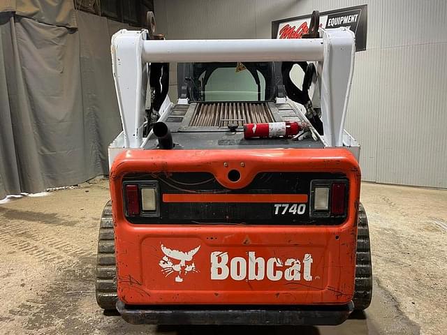 Image of Bobcat T750 equipment image 3