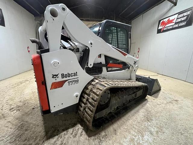 Image of Bobcat T770 equipment image 4