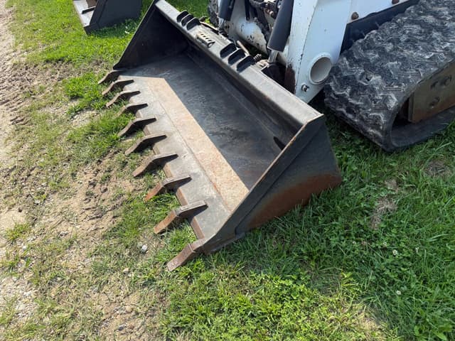 Image of Bobcat T870 equipment image 4