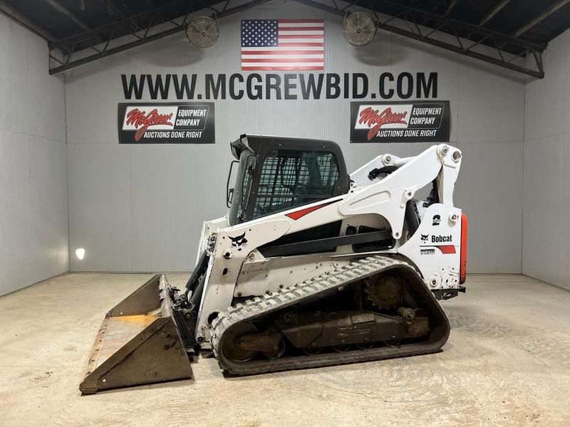 2017 Bobcat T870 Equipment Image0