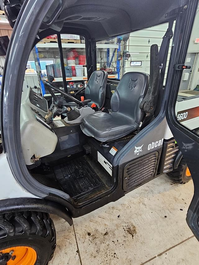 Image of Bobcat Toolcat 5600 equipment image 4