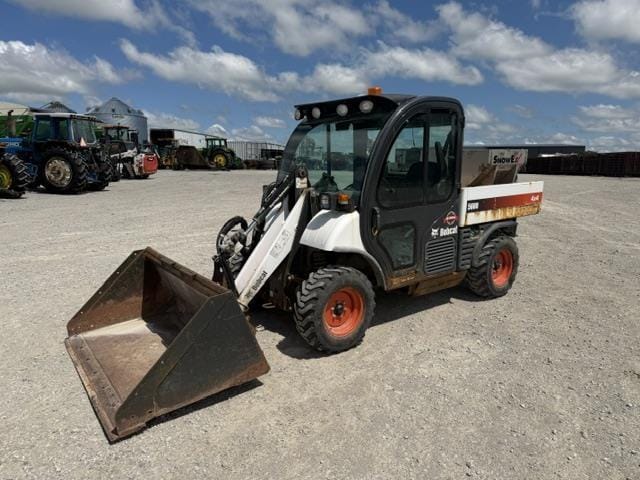 2017 Bobcat Toolcat 5600 Equipment Image0