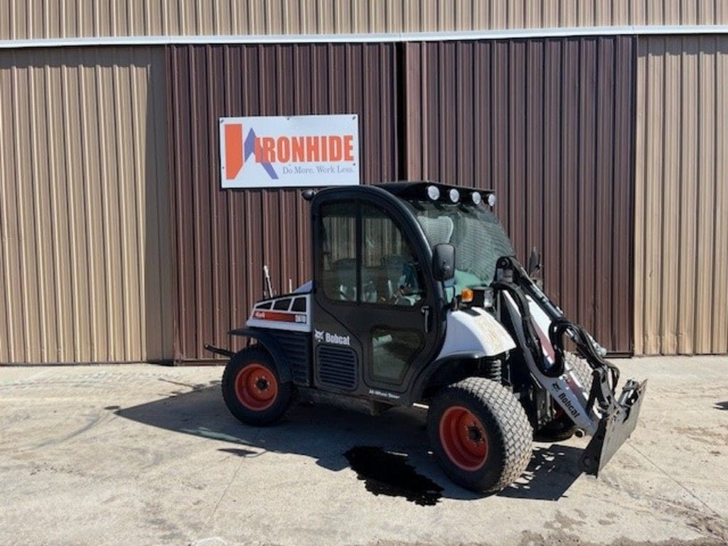 2017 Bobcat 5610 Equipment Image0