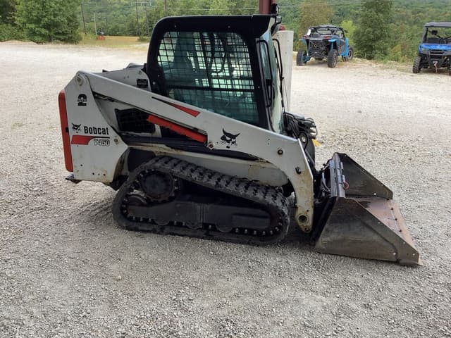 Image of Bobcat T450 equipment image 4
