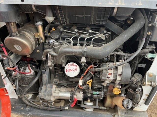 Image of Bobcat T450 equipment image 4