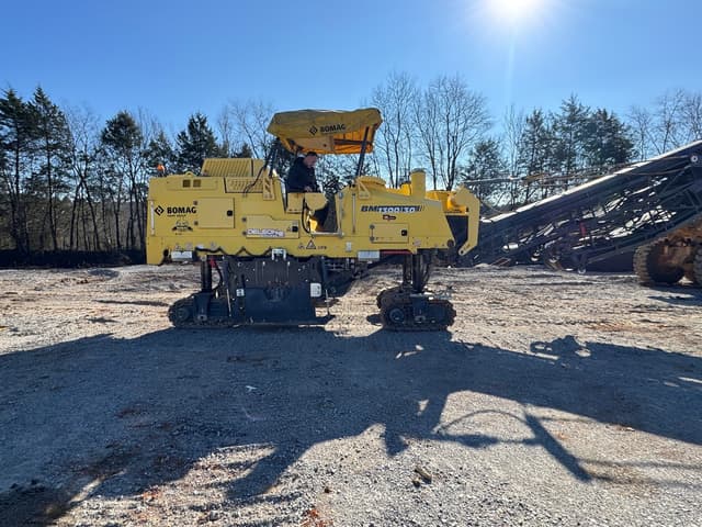 Image of Bomag BM1300/30 equipment image 3