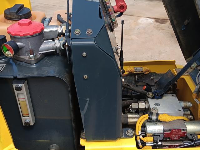 Image of Bomag BMP8500 equipment image 4