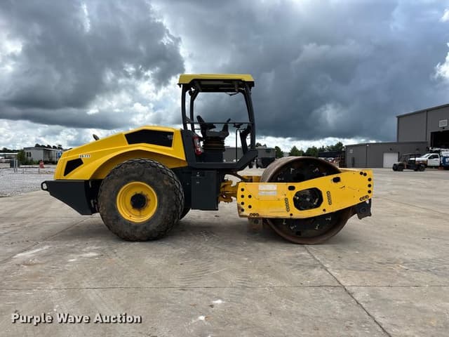 Image of Bomag BW213DH-5 equipment image 3