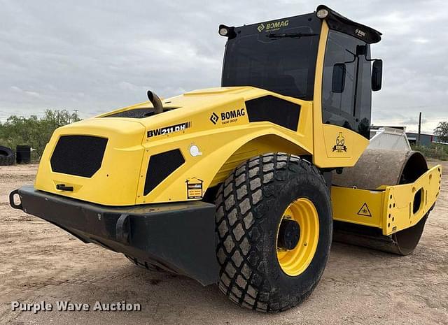 Image of Bomag BW211 DH-5 equipment image 4