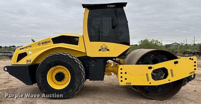 Image of Bomag BW211 DH-5 equipment image 3