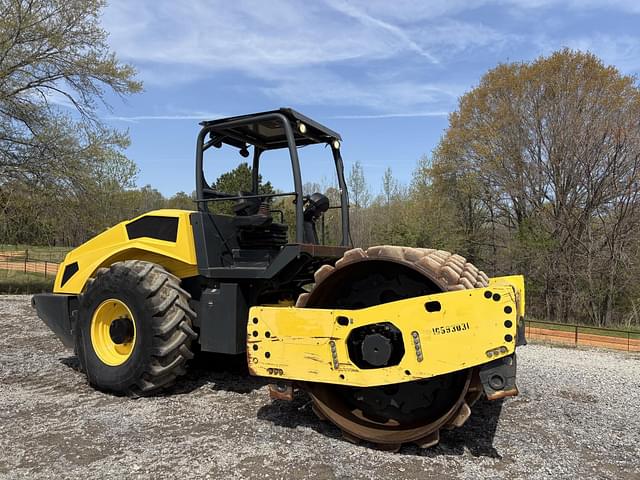 Image of Bomag BW211PDH-5 equipment image 3