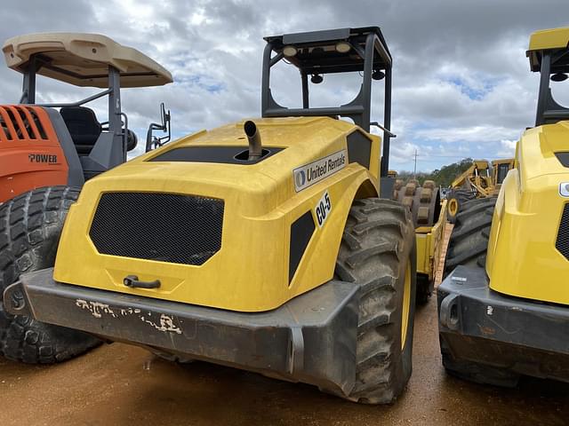 Image of Bomag BW211PD-50 equipment image 2