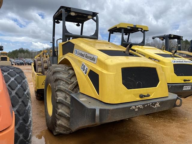 Image of Bomag BW211PD-50 equipment image 1