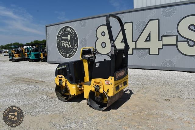 Image of Bomag BW900-50 equipment image 4