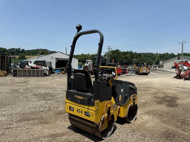 Image of Bomag BW900-50 equipment image 3