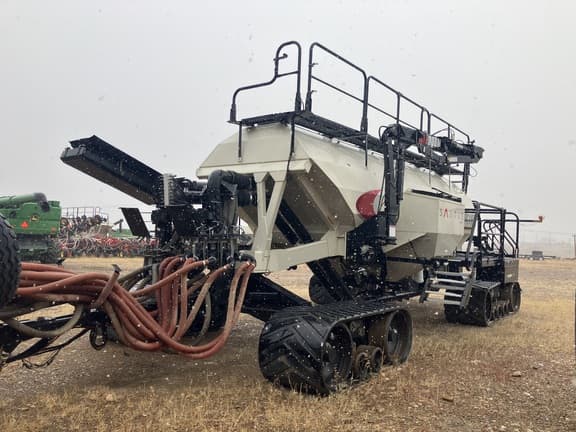 Image of Bourgault 3420-80 equipment image 2